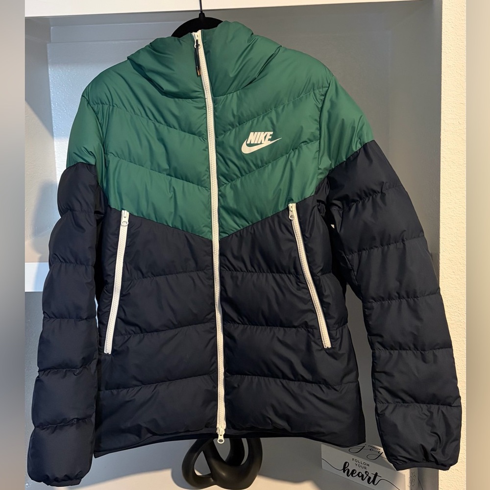 Nike Storm-FIT Down Windrunner Hooded Puffer Jacket
